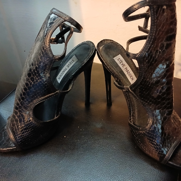 Steve Madden Sandals - Picture 2 of 6